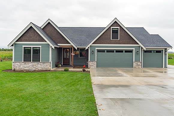 Craftsman, Traditional House Plan 43624 with 3 Beds, 2 Baths, 3 Car Garage Elevation