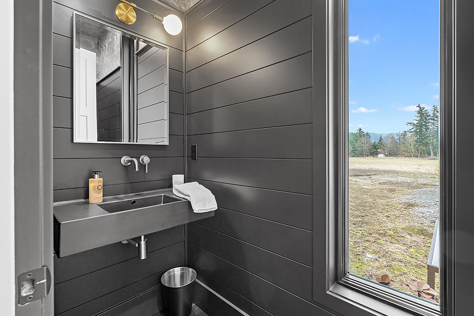 Contemporary, Farmhouse Plan with 2267 Sq. Ft., 3 Bedrooms, 3 Bathrooms Picture 38