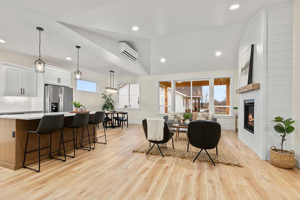 Craftsman, Farmhouse, Ranch Plan with 1497 Sq. Ft., 3 Bedrooms, 2 Bathrooms, 2 Car Garage Picture 12