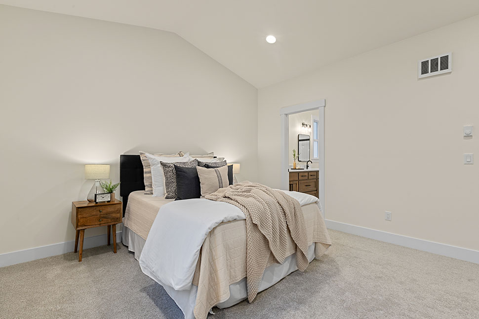 Craftsman, Farmhouse, Ranch Plan with 1497 Sq. Ft., 3 Bedrooms, 2 Bathrooms, 2 Car Garage Picture 26