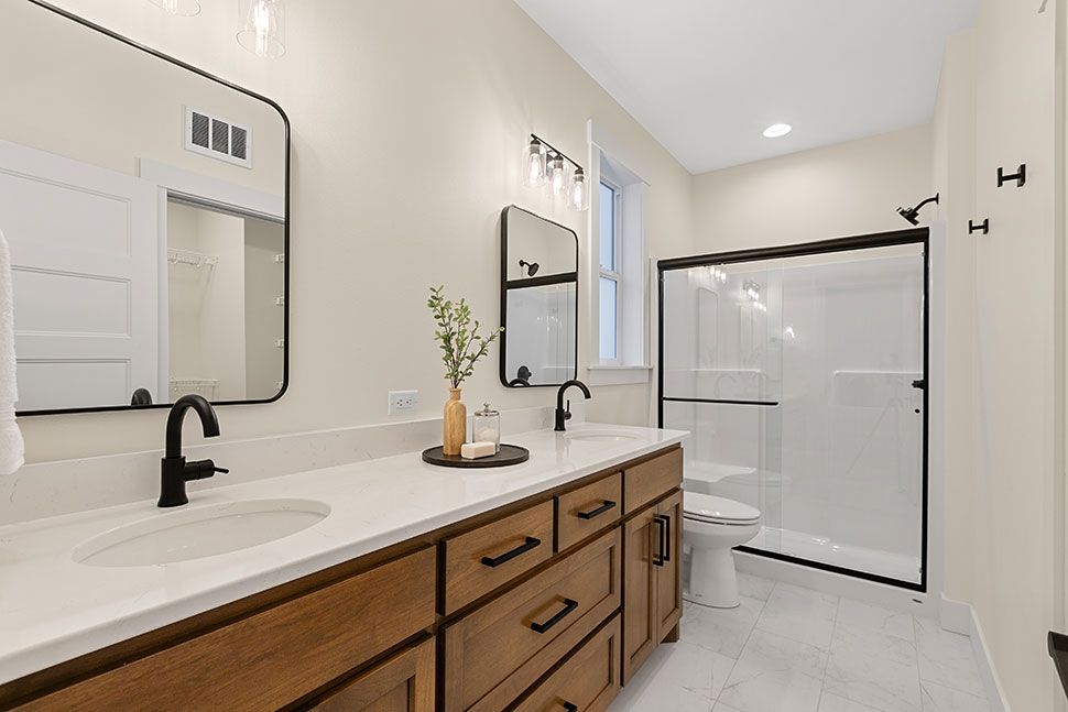 Craftsman, Farmhouse, Ranch Plan with 1497 Sq. Ft., 3 Bedrooms, 2 Bathrooms, 2 Car Garage Picture 29