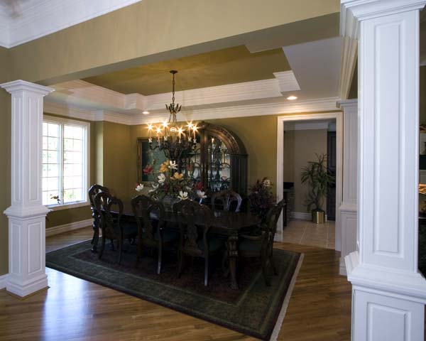 Ranch Plan with 2959 Sq. Ft., 3 Bedrooms, 3 Bathrooms, 3 Car Garage Picture 4