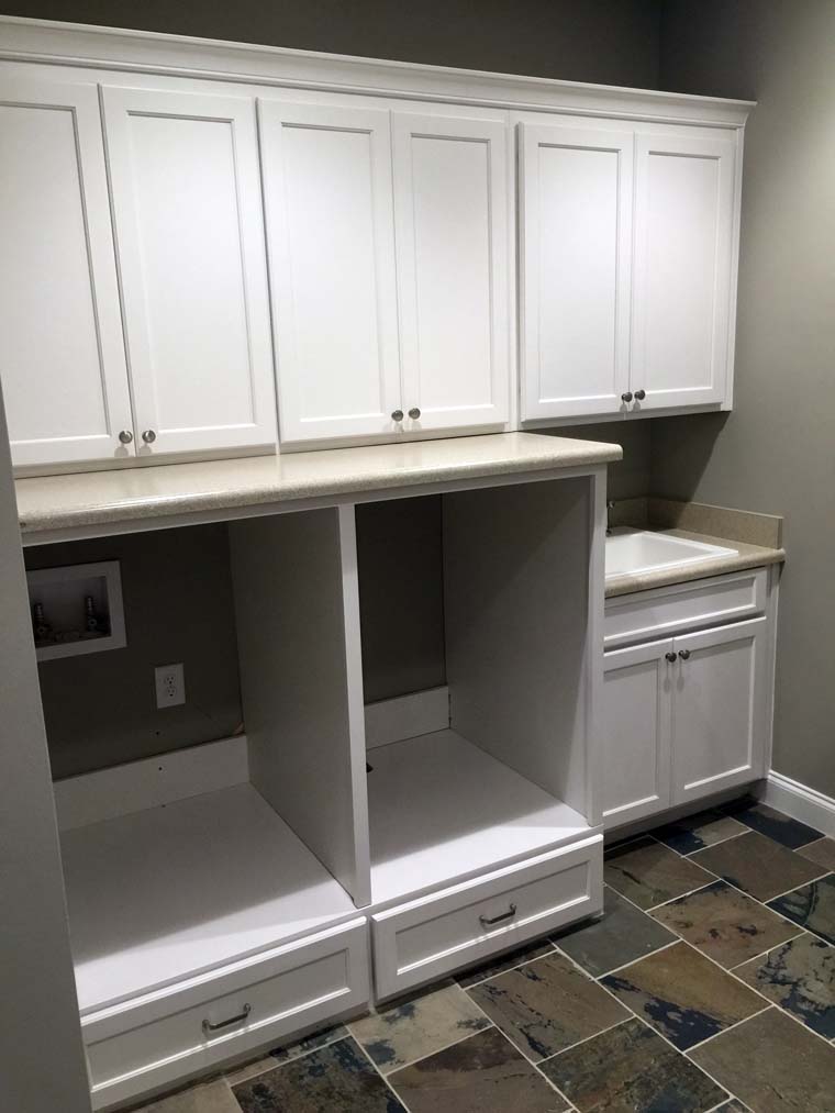 Craftsman, French Country, Traditional Plan with 3290 Sq. Ft., 4 Bedrooms, 4 Bathrooms, 3 Car Garage Picture 14