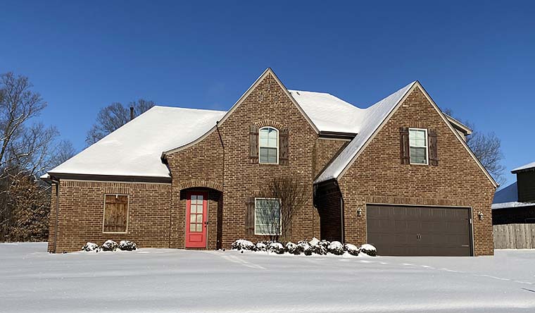 European, French Country Plan with 3273 Sq. Ft., 4 Bedrooms, 4 Bathrooms, 2 Car Garage Picture 6