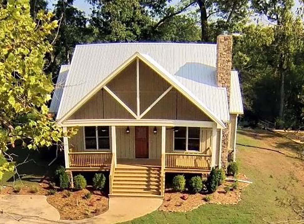 Country, Craftsman, Southern, Traditional Plan with 2065 Sq. Ft., 2 Bedrooms, 3 Bathrooms Picture 4