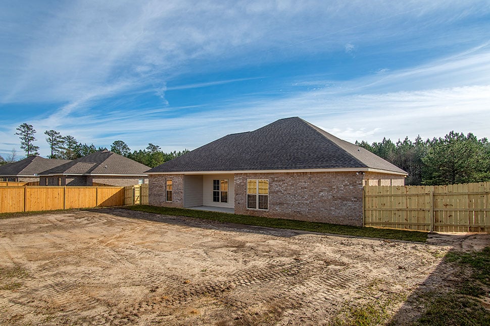 Country, Traditional Plan with 1719 Sq. Ft., 4 Bedrooms, 2 Bathrooms, 2 Car Garage Picture 34