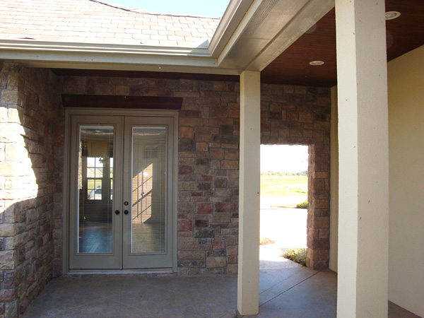 European, Traditional Plan with 3400 Sq. Ft., 3 Bedrooms, 3 Bathrooms, 2 Car Garage Picture 4