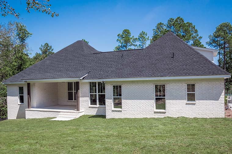 Country, Craftsman, Southern, Traditional Plan with 2073 Sq. Ft., 3 Bedrooms, 2 Bathrooms, 2 Car Garage Picture 27