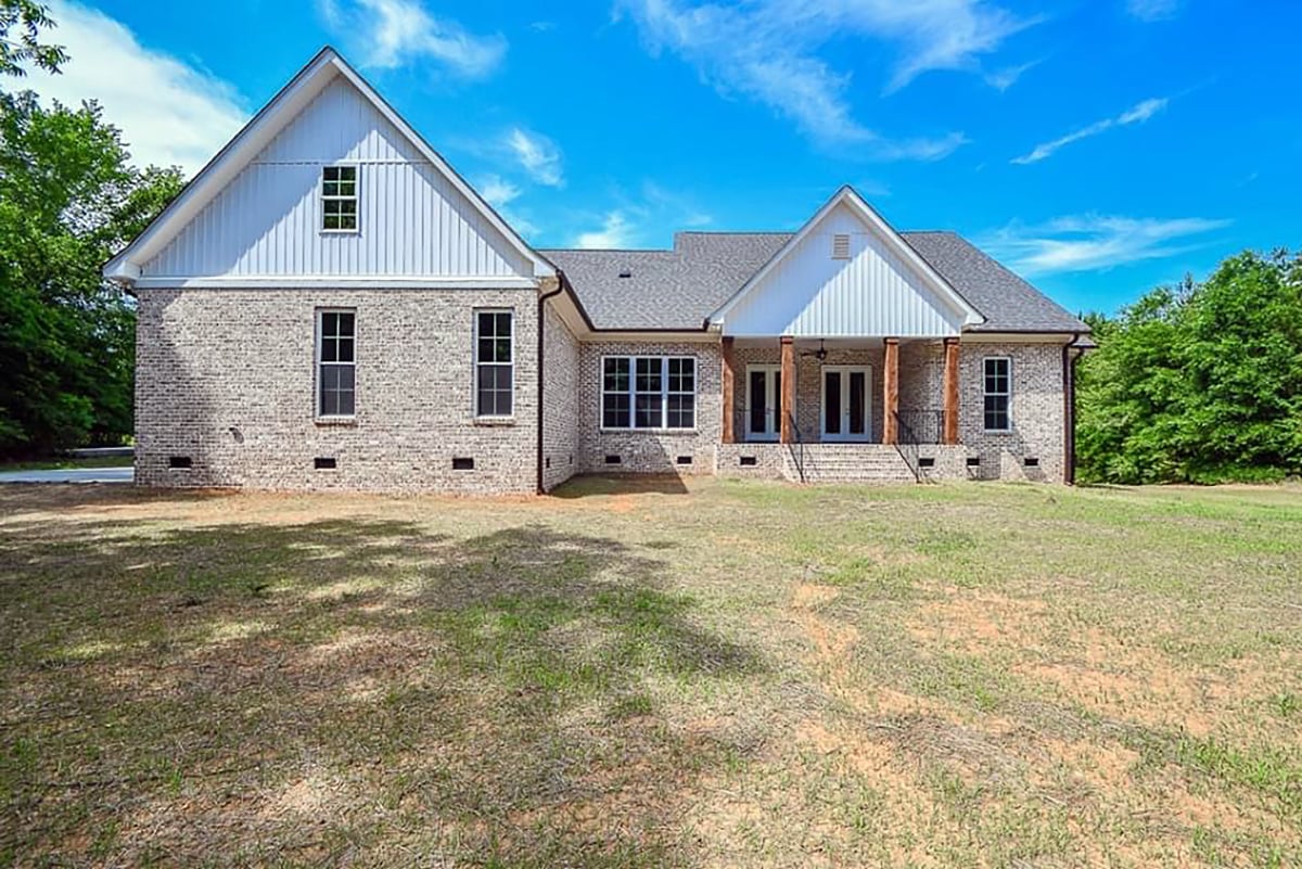 Country, Farmhouse, Southern, Traditional Plan with 2469 Sq. Ft., 3 Bedrooms, 2 Bathrooms, 2 Car Garage Rear Elevation