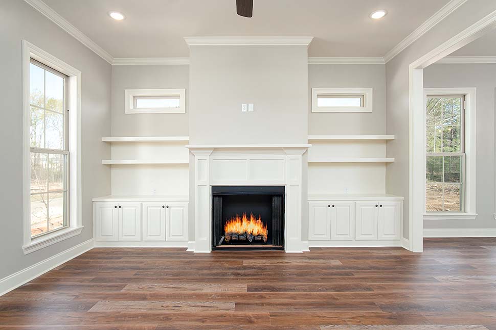 Cottage, Country, Craftsman Plan with 1450 Sq. Ft., 3 Bedrooms, 2 Bathrooms, 2 Car Garage Picture 16