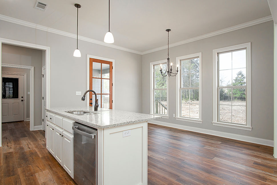 Cottage, Country, Craftsman Plan with 1450 Sq. Ft., 3 Bedrooms, 2 Bathrooms, 2 Car Garage Picture 20