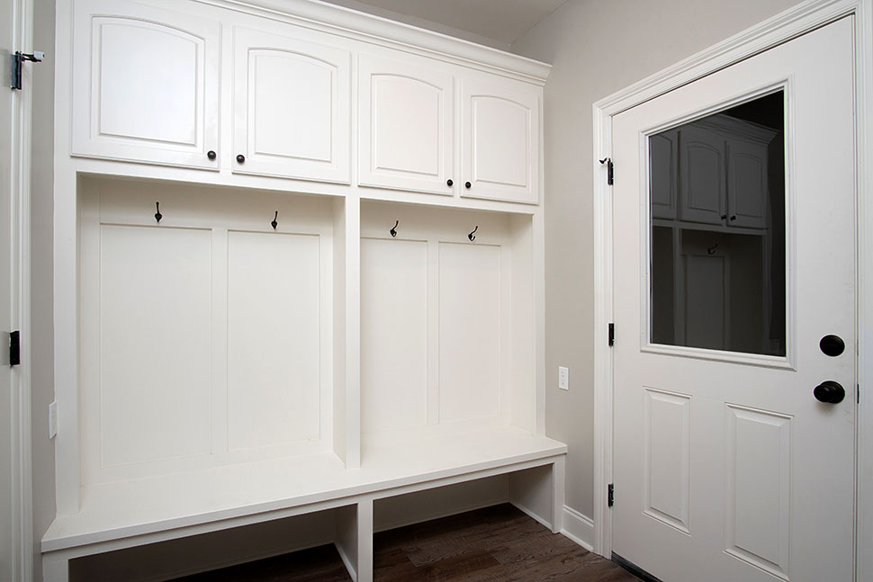 Cottage, Country, Craftsman Plan with 1450 Sq. Ft., 3 Bedrooms, 2 Bathrooms, 2 Car Garage Picture 22