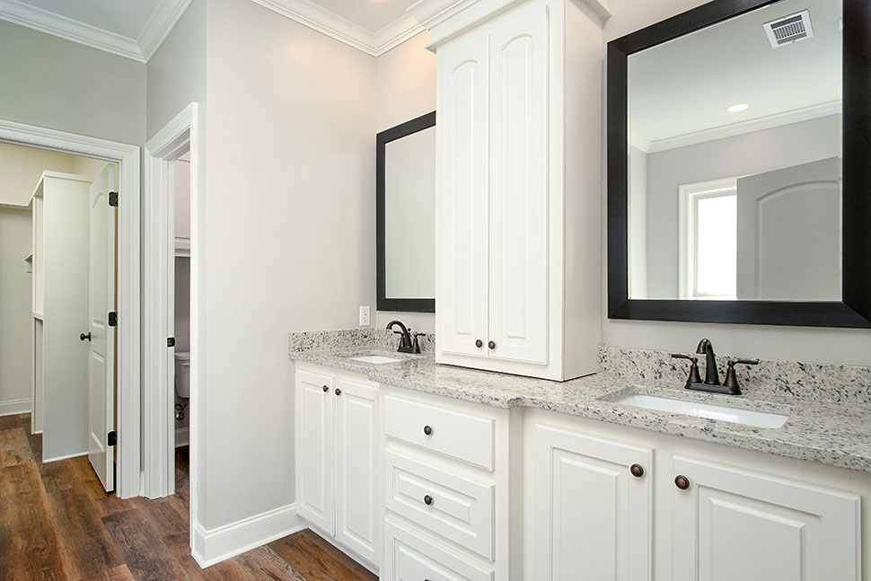 Cottage, Country, Craftsman Plan with 1450 Sq. Ft., 3 Bedrooms, 2 Bathrooms, 2 Car Garage Picture 27