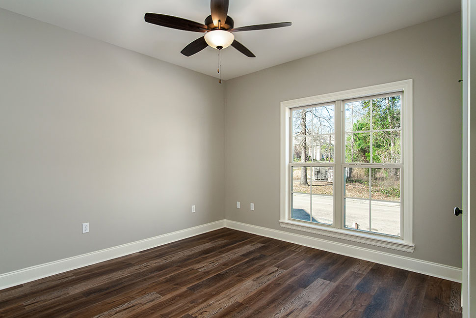 Cottage, Country, Craftsman Plan with 1450 Sq. Ft., 3 Bedrooms, 2 Bathrooms, 2 Car Garage Picture 31