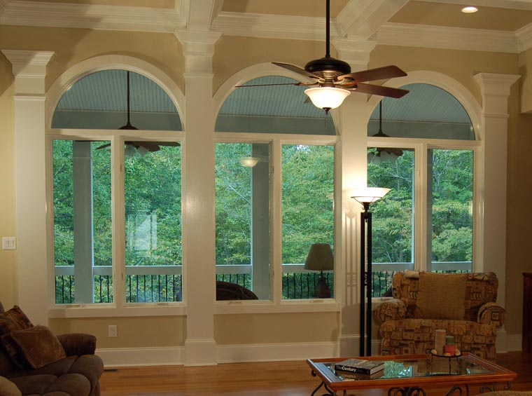 Craftsman, Traditional Plan with 3277 Sq. Ft., 4 Bedrooms, 5 Bathrooms, 3 Car Garage Picture 4