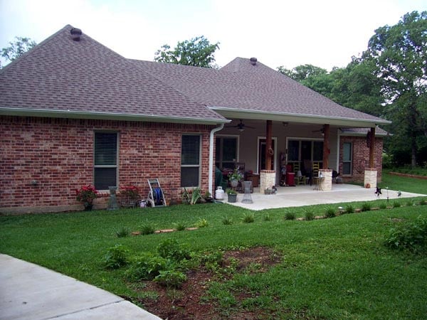 Country, European, French Country, Traditional Plan with 1800 Sq. Ft., 3 Bedrooms, 2 Bathrooms, 2 Car Garage Picture 7