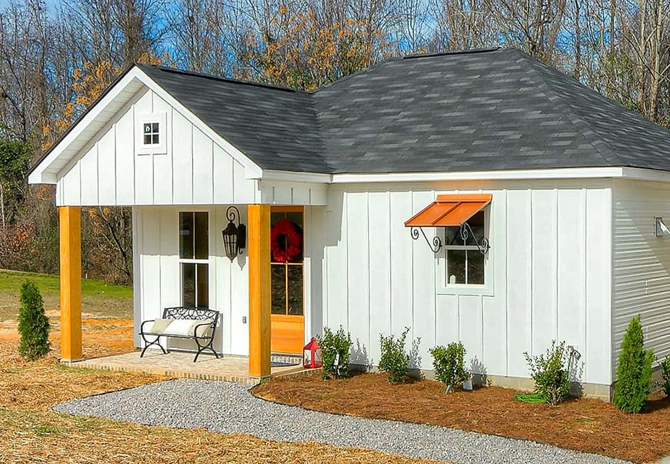 Cottage, Country, Traditional Plan with 1320 Sq. Ft., 3 Bedrooms, 2 Bathrooms Picture 9