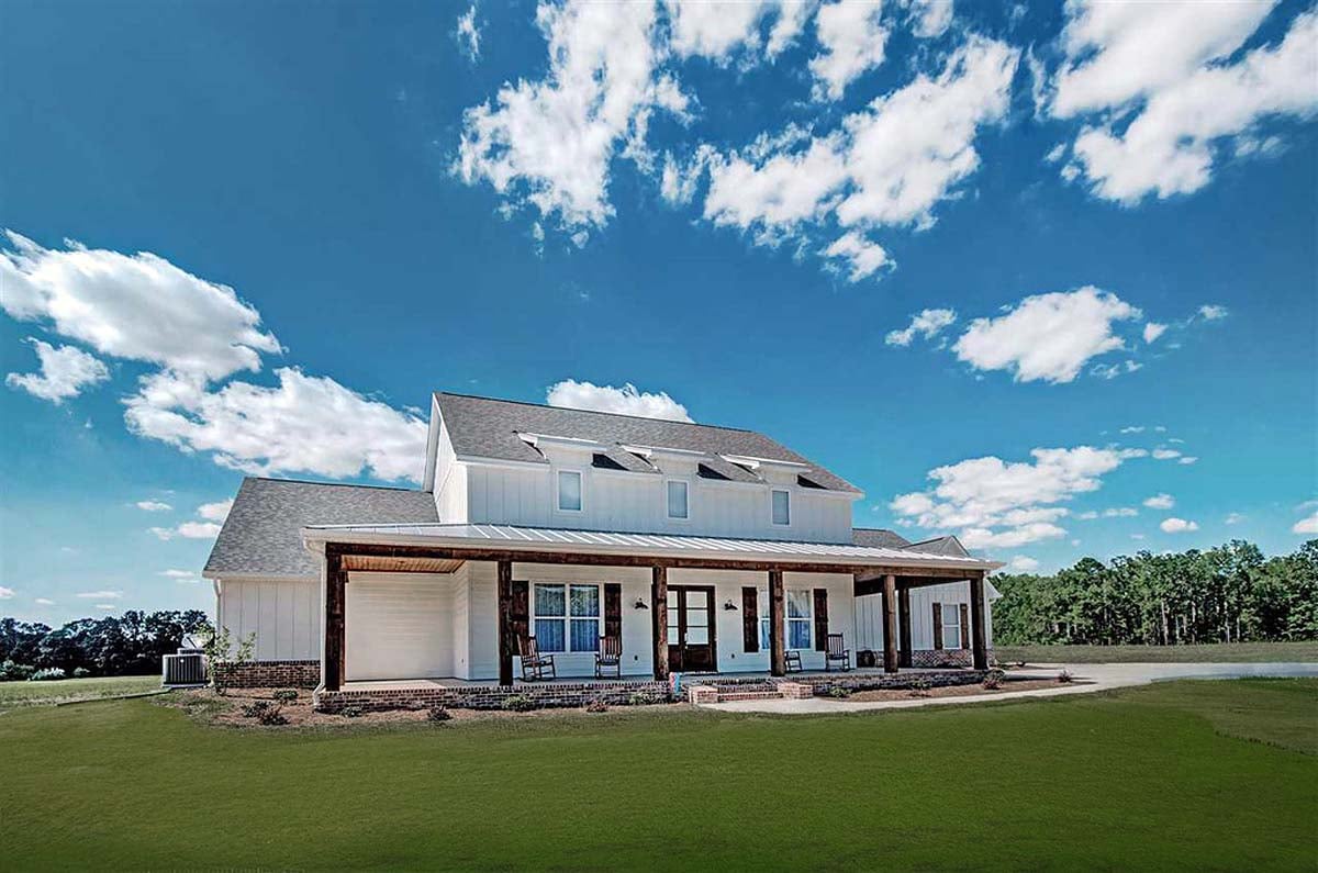 Barndominium, Country, Farmhouse Plan with 3410 Sq. Ft., 5 Bedrooms, 4 Bathrooms, 3 Car Garage Elevation