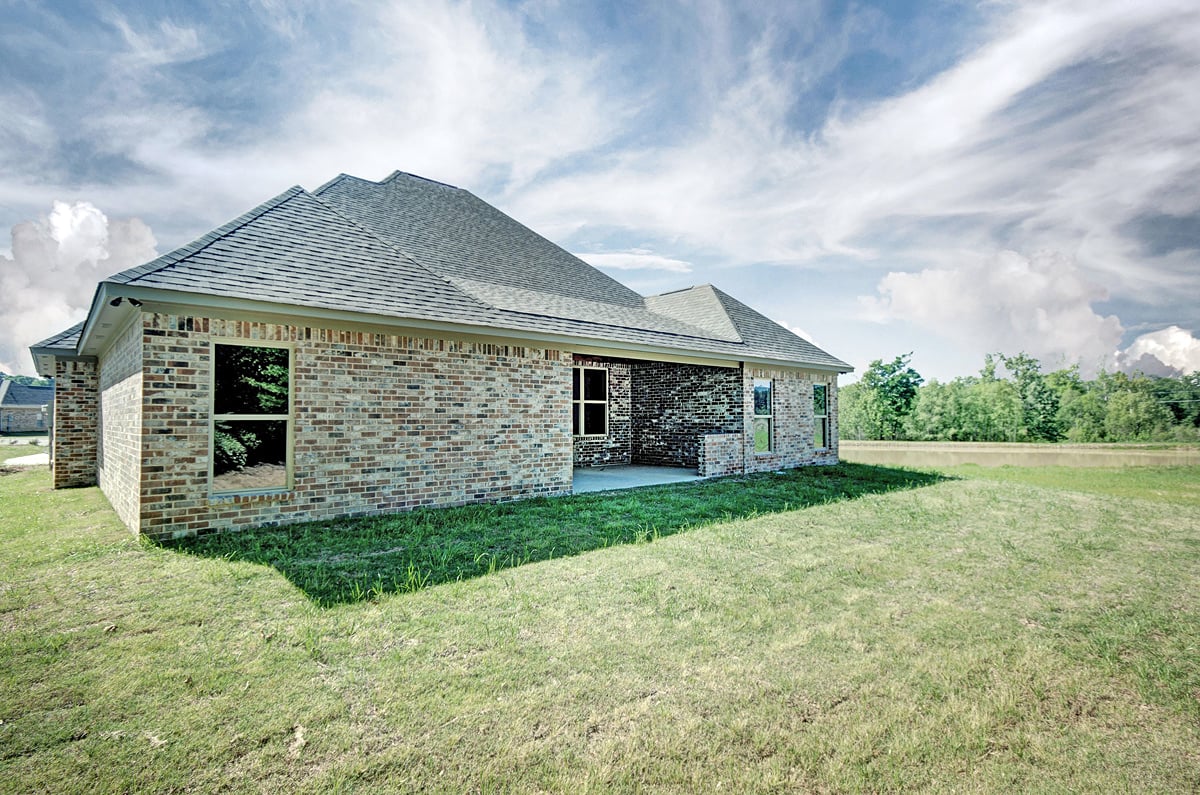 Country, French Country Plan with 2286 Sq. Ft., 4 Bedrooms, 3 Bathrooms, 3 Car Garage Rear Elevation