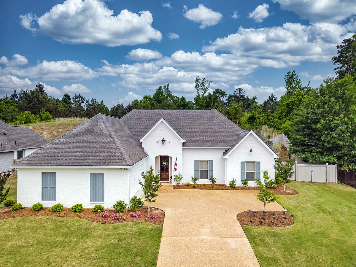 French Country Plan with 2322 Sq. Ft., 4 Bedrooms, 3 Bathrooms, 2 Car Garage Elevation