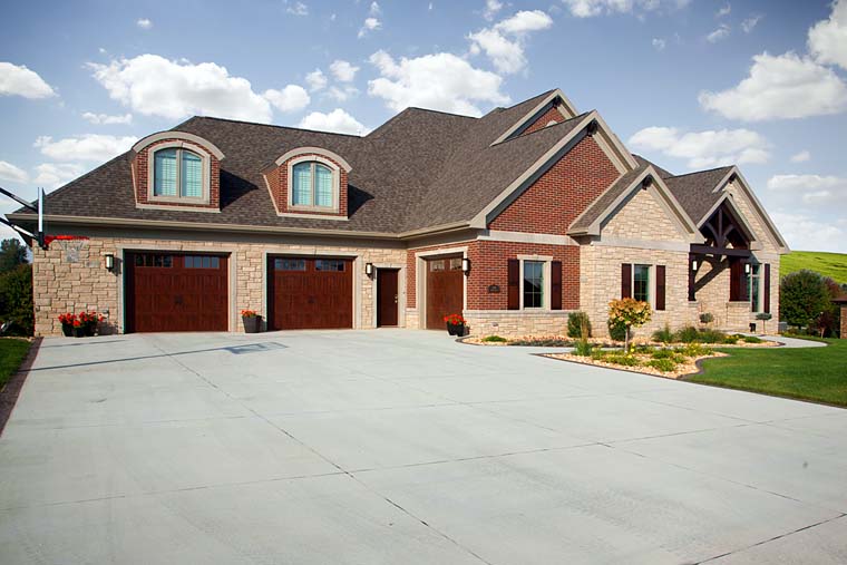 Traditional House Plan 75416 with 4 Beds, 4 Baths, 3 Car Garage Elevation