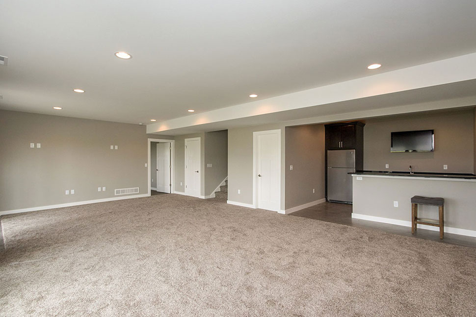 Craftsman, Ranch Plan with 4388 Sq. Ft., 6 Bedrooms, 5 Bathrooms, 3 Car Garage Picture 24