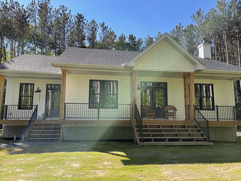 Cottage Plan with 1604 Sq. Ft., 2 Bedrooms, 2 Bathrooms Picture 5