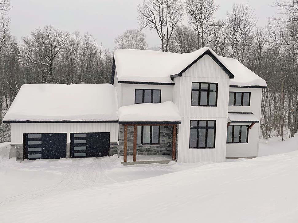 Country, Farmhouse Plan with 2380 Sq. Ft., 4 Bedrooms, 3 Bathrooms, 2 Car Garage Picture 11