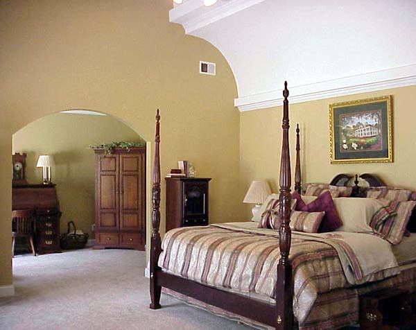 European Plan with 3400 Sq. Ft., 3 Bedrooms, 3 Bathrooms, 2 Car Garage Picture 4