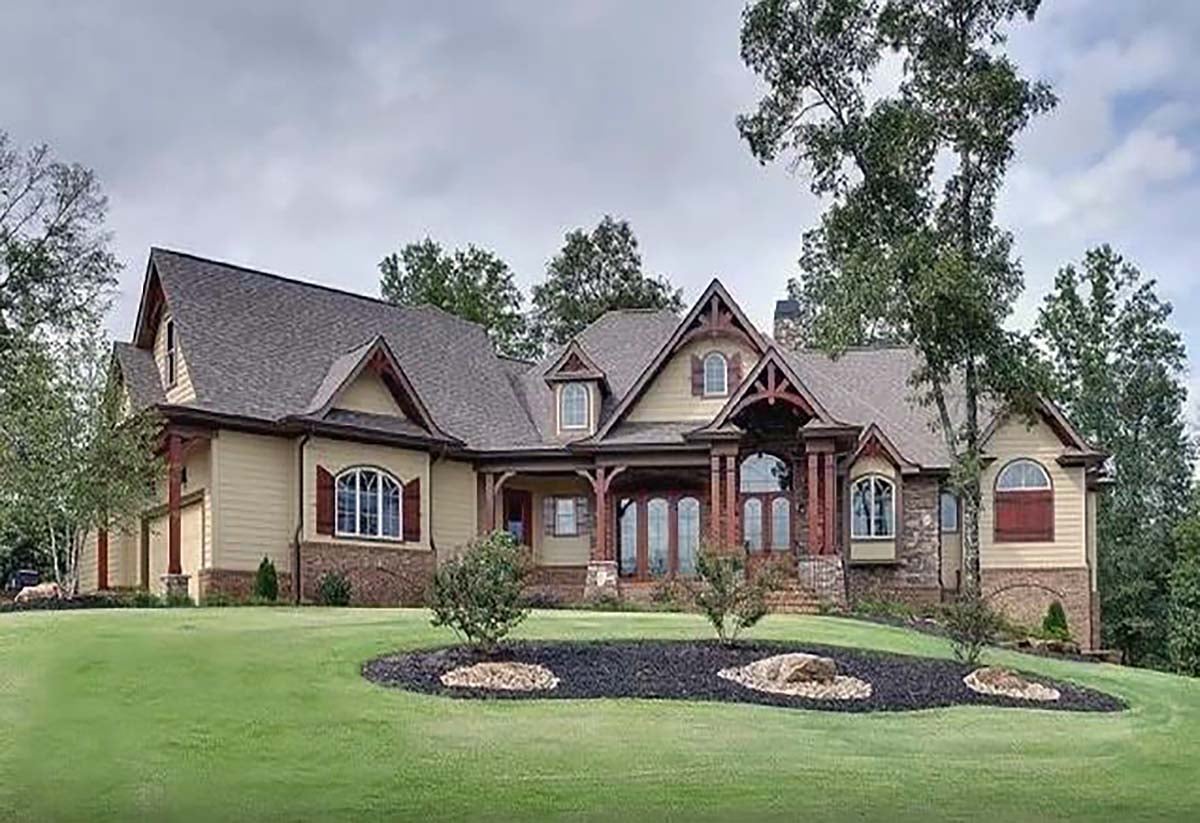 Country, Craftsman, Farmhouse, Ranch, Southern Plan with 4440 Sq. Ft., 4 Bedrooms, 4 Bathrooms, 3 Car Garage Elevation