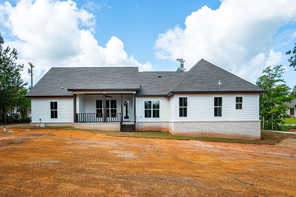 Country, Craftsman, Farmhouse, Traditional Plan with 2092 Sq. Ft., 4 Bedrooms, 2 Bathrooms, 2 Car Garage Picture 31