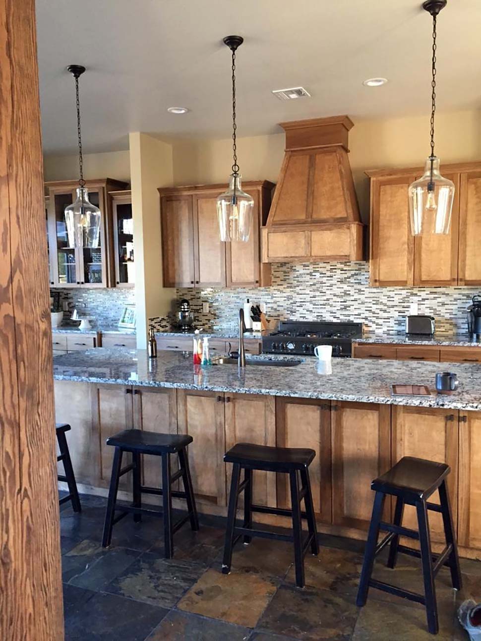 Craftsman, Ranch Plan with 2910 Sq. Ft., 3 Bedrooms, 3 Bathrooms, 3 Car Garage Picture 12