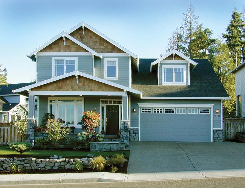 Craftsman, Traditional Plan with 1943 Sq. Ft., 3 Bedrooms, 3 Bathrooms, 3 Car Garage Picture 16