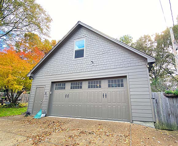 Traditional Garage-Living Plan 81520, 2 Car Garage Elevation