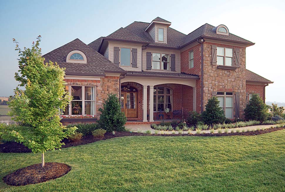 European, French Country Plan with 3482 Sq. Ft., 5 Bedrooms, 5 Bathrooms, 2 Car Garage Picture 3