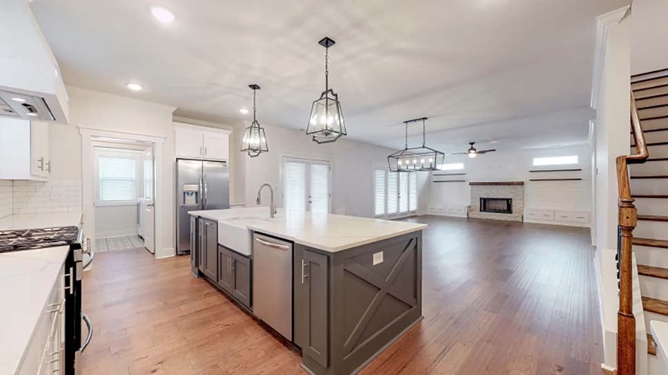 Country, Farmhouse Plan with 3210 Sq. Ft., 5 Bedrooms, 4 Bathrooms, 2 Car Garage Picture 5