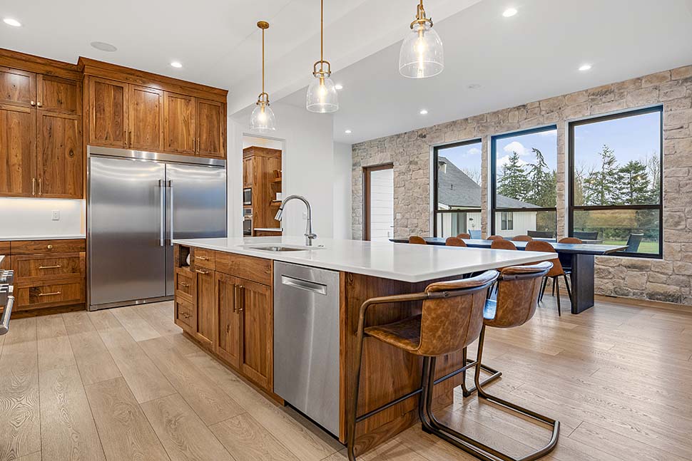 Country, Craftsman, Farmhouse, New American Plan with 4704 Sq. Ft., 4 Bedrooms, 5 Bathrooms, 3 Car Garage Picture 15