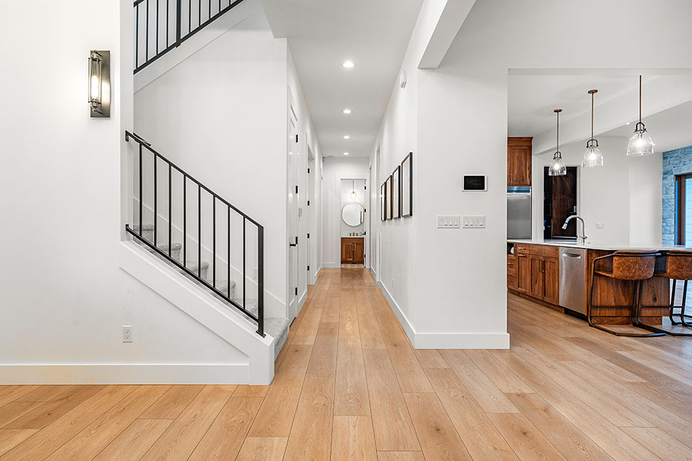 Country, Craftsman, Farmhouse, New American Plan with 4704 Sq. Ft., 4 Bedrooms, 5 Bathrooms, 3 Car Garage Picture 27