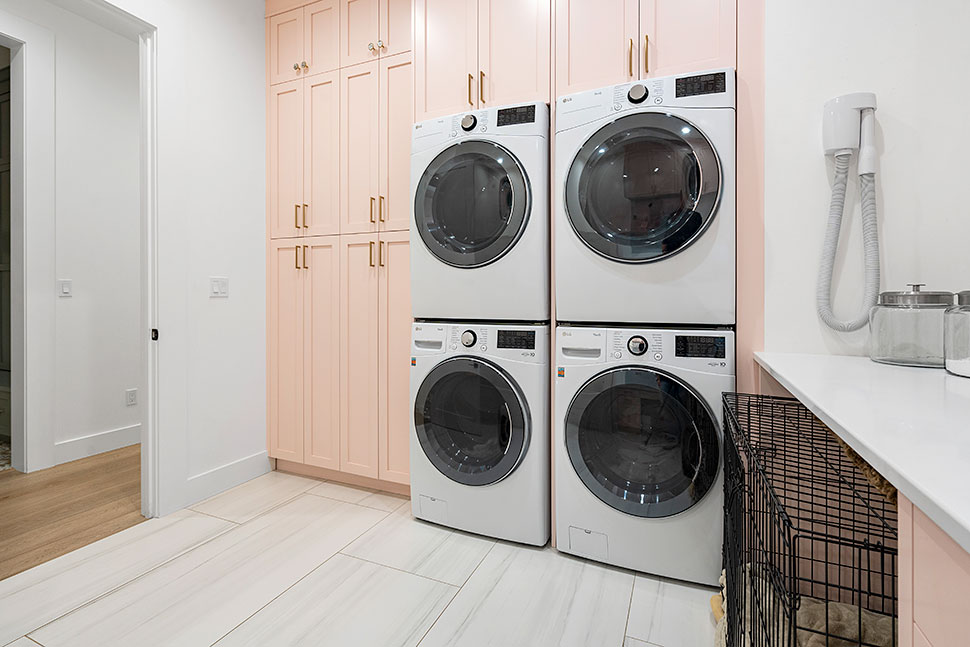 Country, Craftsman, Farmhouse, New American Plan with 4704 Sq. Ft., 4 Bedrooms, 5 Bathrooms, 3 Car Garage Picture 31