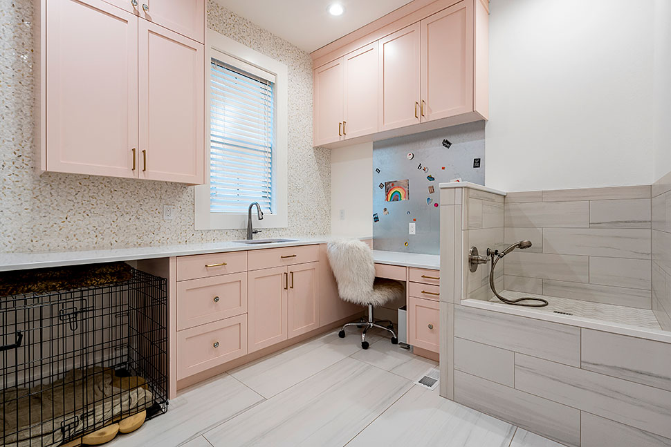 Country, Craftsman, Farmhouse, New American Plan with 4704 Sq. Ft., 4 Bedrooms, 5 Bathrooms, 3 Car Garage Picture 32