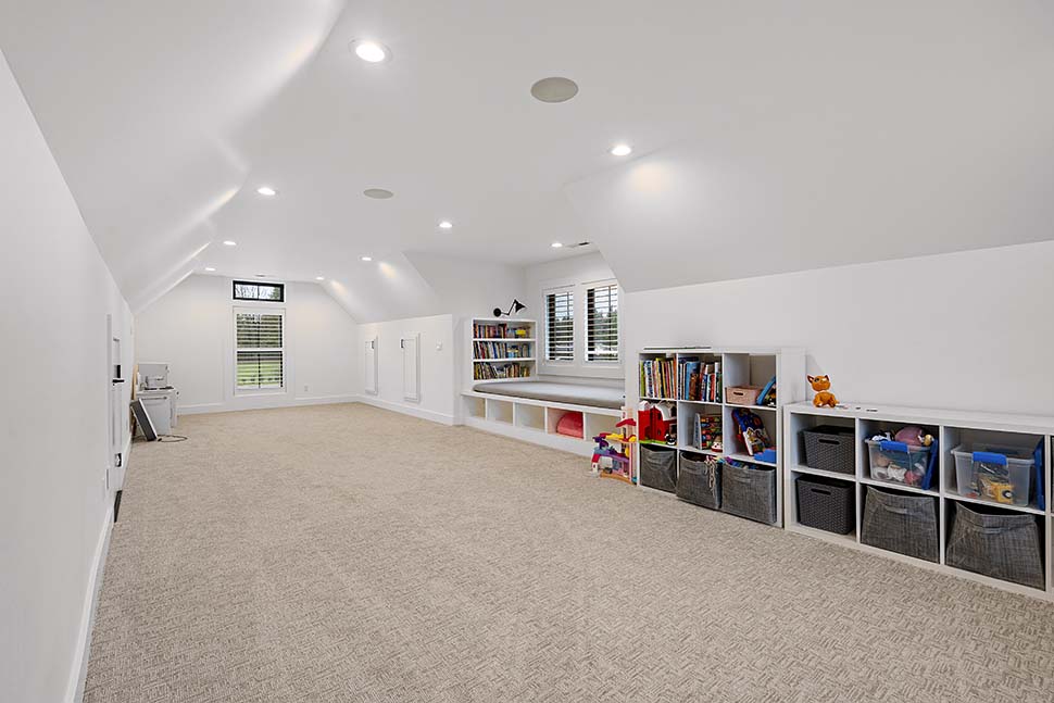 Country, Craftsman, Farmhouse, New American Plan with 4704 Sq. Ft., 4 Bedrooms, 5 Bathrooms, 3 Car Garage Picture 48