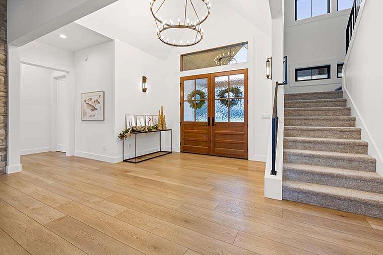 Country, Craftsman, Farmhouse, New American Plan with 4704 Sq. Ft., 4 Bedrooms, 5 Bathrooms, 3 Car Garage Picture 6