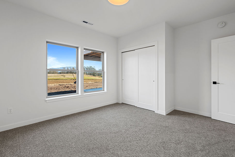 Cottage, Country, Craftsman, Farmhouse, Southern, Southwest, Traditional Plan with 2134 Sq. Ft., 3 Bedrooms, 3 Bathrooms, 3 Car Garage Picture 38