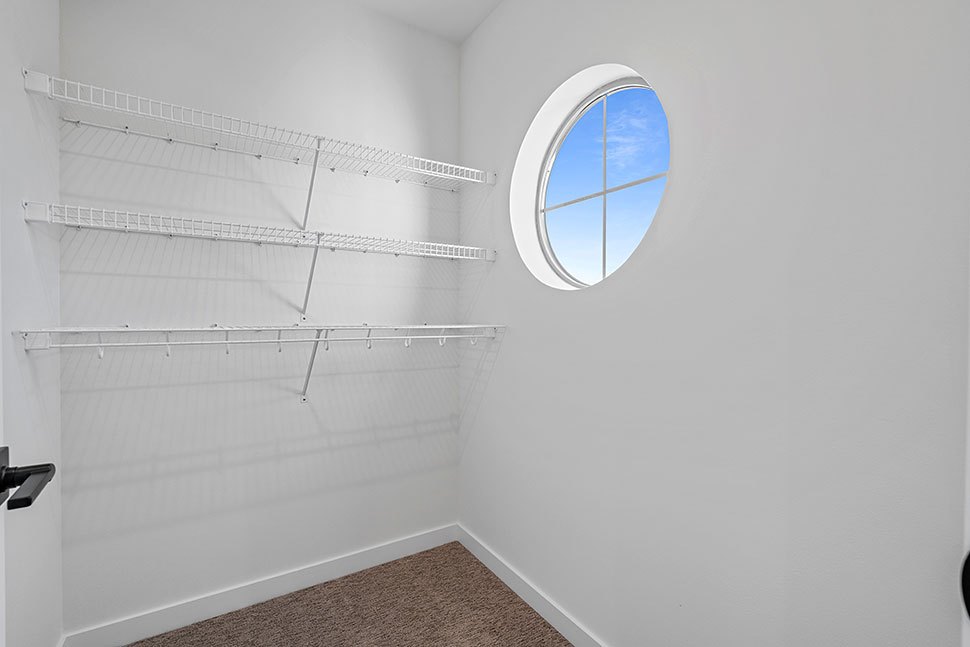 Cottage, Country, Craftsman, Farmhouse, Southern, Southwest, Traditional Plan with 2134 Sq. Ft., 3 Bedrooms, 3 Bathrooms, 3 Car Garage Picture 40