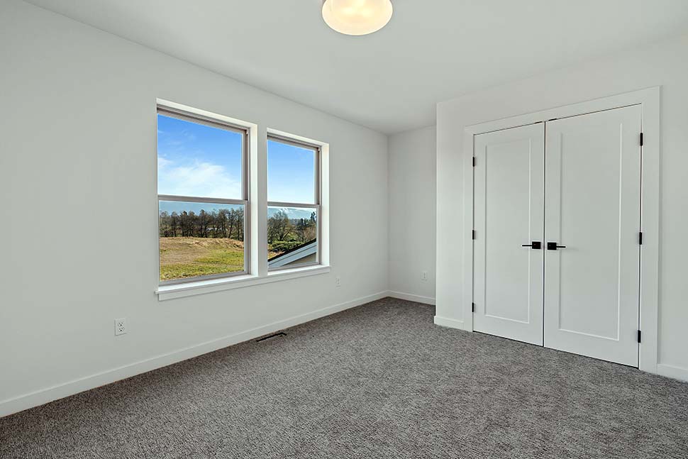 Cottage, Country, Craftsman, Farmhouse, Southern, Southwest, Traditional Plan with 2134 Sq. Ft., 3 Bedrooms, 3 Bathrooms, 3 Car Garage Picture 45