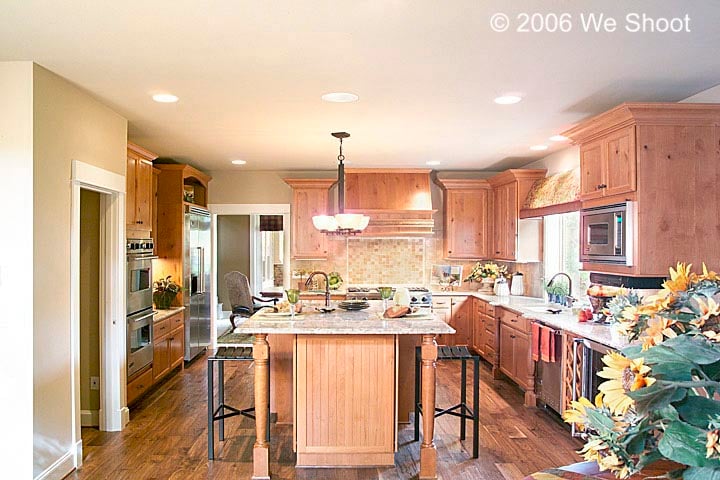 Country, Farmhouse Plan with 4650 Sq. Ft., 5 Bedrooms, 5 Bathrooms, 3 Car Garage Picture 11