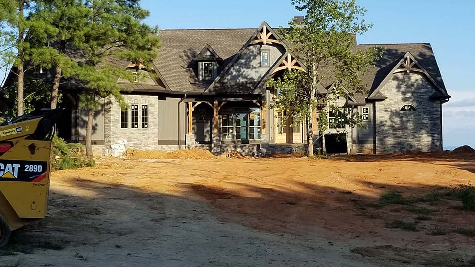 Cottage, Country, Craftsman, Southern Plan with 4851 Sq. Ft., 5 Bedrooms, 6 Bathrooms, 3 Car Garage Picture 13