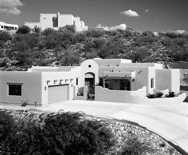 Santa Fe, Southwest Plan with 2350 Sq. Ft., 4 Bedrooms, 3 Bathrooms, 3 Car Garage Picture 2